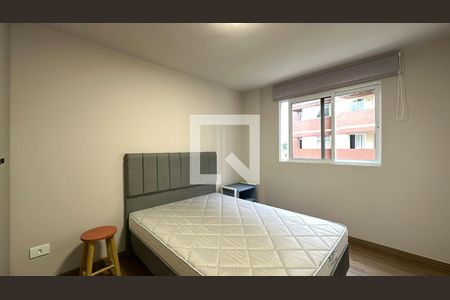 Quarto de apartamento para alugar com 1 quarto, 31m² em Água Verde, Curitiba