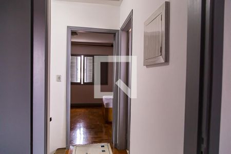 Casa à venda com 140m², 3 quartos e 2 vagasCorredor