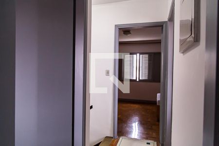 Casa à venda com 140m², 3 quartos e 2 vagasCorredor