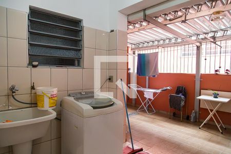 Casa à venda com 140m², 3 quartos e 2 vagasQuintal