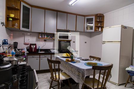 Casa à venda com 140m², 3 quartos e 2 vagasCozinha