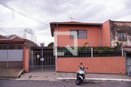 Casa à venda com 140m², 3 quartos e 2 vagasFachada