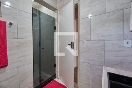 Apartamento para alugar com 67m², 2 quartos e sem vagaBanheiro