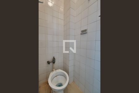 Apartamento para alugar com 67m², 2 quartos e sem vagaBanheiro de Serviço