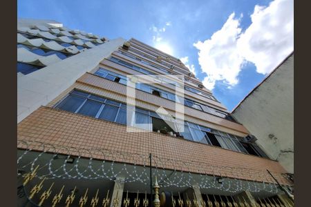 Apartamento para alugar com 67m², 2 quartos e sem vagaFachada