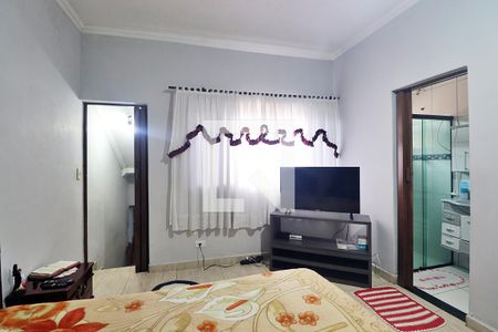 Casa à venda com 190m², 3 quartos e 3 vagasSuíte - Quarto 3
