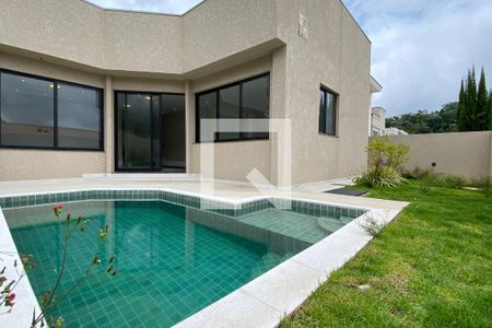 Casa de condomínio à venda com 200m², 4 quartos e 4 vagasÁrea comum - Piscina