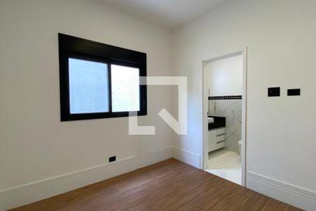 Casa de condomínio à venda com 200m², 4 quartos e 4 vagasSuíte 1