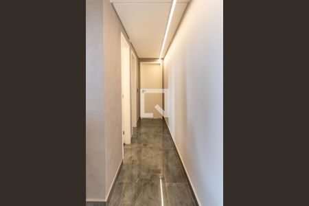 Corredor de apartamento à venda com 2 quartos, 73m² em Vila Galvão, Guarulhos
