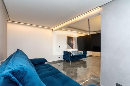 Sala de TV de apartamento à venda com 2 quartos, 73m² em Vila Galvão, Guarulhos