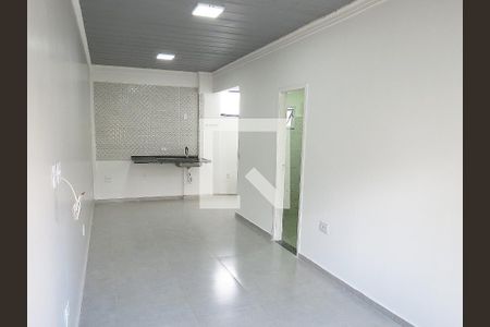 Sala e Cozinha de casa de condomínio para alugar com 1 quarto, 29m² em Vila Guedes, São Paulo
