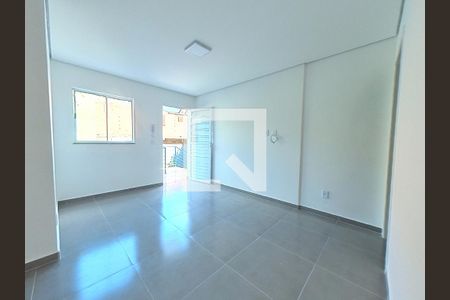 Sala de casa de condomínio para alugar com 1 quarto, 34m² em Vila Guedes, São Paulo