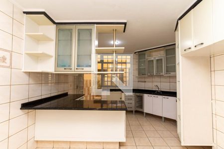 Casa à venda com 416m², 5 quartos e 3 vagas Casa à venda com 416m², 5 quartos e 3 vagasCozinha