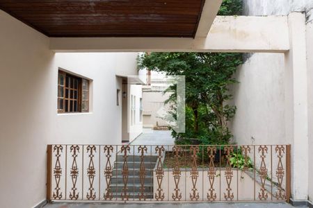 Casa à venda com 416m², 5 quartos e 3 vagas Casa à venda com 416m², 5 quartos e 3 vagasEntrada