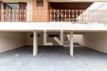 Casa à venda com 416m², 5 quartos e 3 vagas Casa à venda com 416m², 5 quartos e 3 vagasGaragem