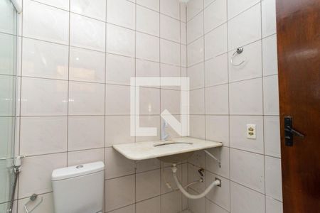 Casa à venda com 416m², 5 quartos e 3 vagas Casa à venda com 416m², 5 quartos e 3 vagasBanheiro Corredor