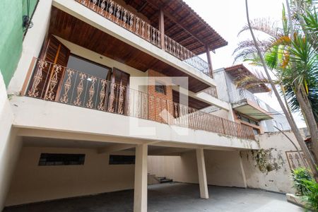 Casa à venda com 416m², 5 quartos e 3 vagas Casa à venda com 416m², 5 quartos e 3 vagasGaragem