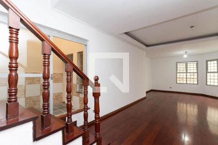 Casa à venda com 416m², 5 quartos e 3 vagas Casa à venda com 416m², 5 quartos e 3 vagasSala