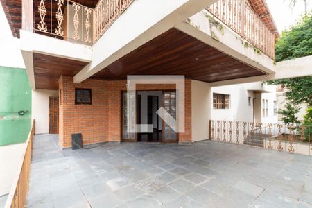 Casa à venda com 416m², 5 quartos e 3 vagas Casa à venda com 416m², 5 quartos e 3 vagasVaranda da Sala