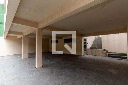 Casa à venda com 416m², 5 quartos e 3 vagas Casa à venda com 416m², 5 quartos e 3 vagasGaragem