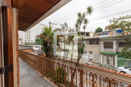 Casa à venda com 416m², 5 quartos e 3 vagas Casa à venda com 416m², 5 quartos e 3 vagasVaranda da suíte 1