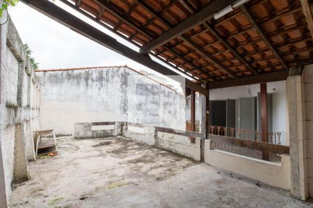 Casa à venda com 416m², 5 quartos e 3 vagas Casa à venda com 416m², 5 quartos e 3 vagasTerraço