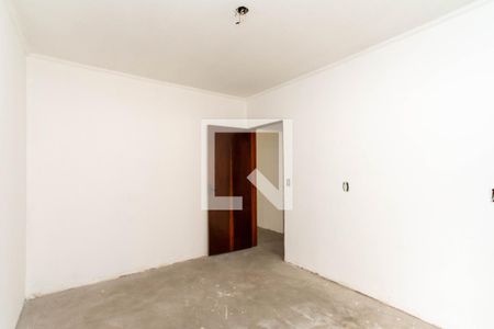 Casa à venda com 416m², 5 quartos e 3 vagas Casa à venda com 416m², 5 quartos e 3 vagasQuarto 4