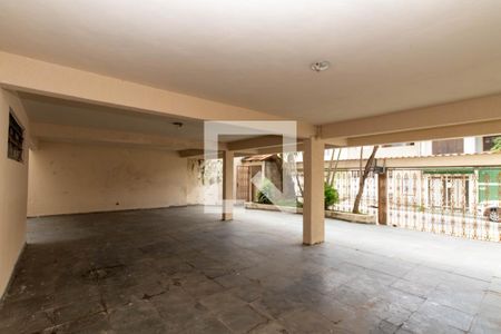 Casa à venda com 416m², 5 quartos e 3 vagas Casa à venda com 416m², 5 quartos e 3 vagasGaragem