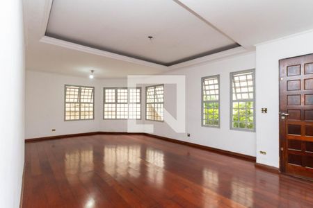 Casa à venda com 416m², 5 quartos e 3 vagas Casa à venda com 416m², 5 quartos e 3 vagasSala