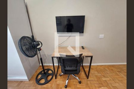 Apartamento para alugar com 20m², 1 quarto e sem vagaSala e Quarto