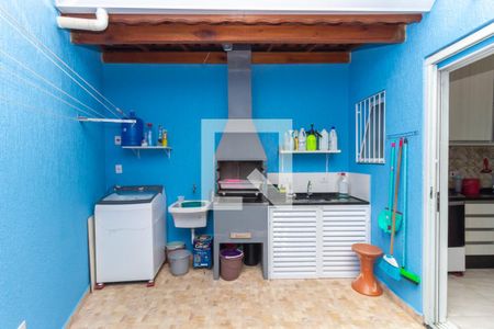 Casa à venda com 140m², 3 quartos e 2 vagas Casa à venda com 140m², 3 quartos e 2 vagasLavanderia - Churrasqueira