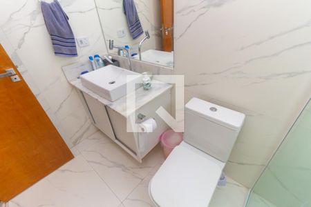 Casa à venda com 140m², 3 quartos e 2 vagas Casa à venda com 140m², 3 quartos e 2 vagasBanheiro da Suíte