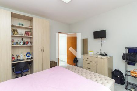 Casa à venda com 140m², 3 quartos e 2 vagas Casa à venda com 140m², 3 quartos e 2 vagasQuarto 3