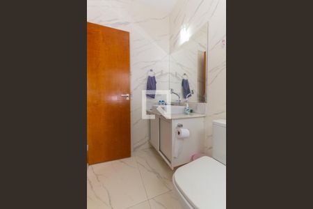 Casa à venda com 140m², 3 quartos e 2 vagas Casa à venda com 140m², 3 quartos e 2 vagasBanheiro da Suíte