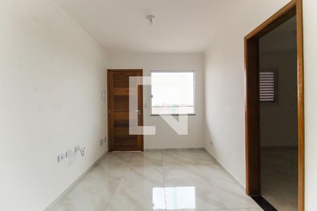 Sala de apartamento para alugar com 2 quartos, 50m² em Parque Paineiras, São Paulo