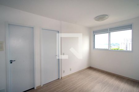 Sala de apartamento para alugar com 2 quartos, 35m² em Socorro, São Paulo