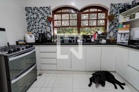 Casa de condomínio à venda com 400m², 4 quartos e 2 vagasCozinha