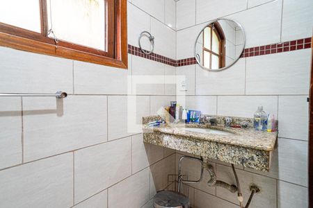 Casa de condomínio à venda com 400m², 4 quartos e 2 vagasBanheiro do Quarto 1