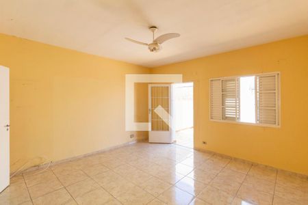 Casa à venda com 210m², 4 quartos e 2 vagasSuíte 