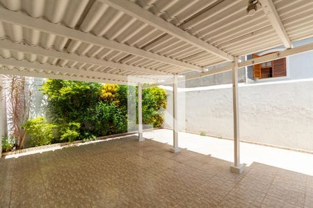 Casa à venda com 210m², 4 quartos e 2 vagasQuintal