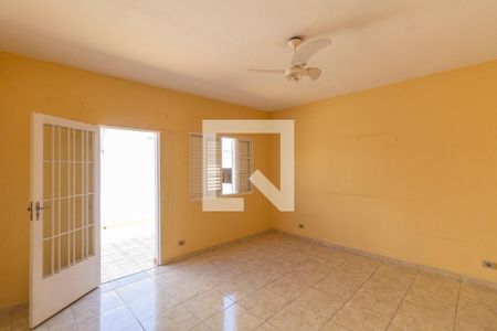 Casa à venda com 210m², 4 quartos e 2 vagasSuíte 