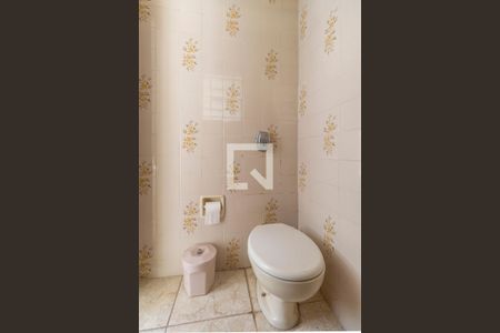 Casa à venda com 210m², 4 quartos e 2 vagasLavabo de Serviço