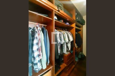 Apartamento à venda com 336m², 5 quartos e 5 vagasCloset 1 Quarto 4 suíte