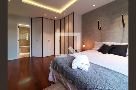 Apartamento à venda com 336m², 5 quartos e 5 vagasQuarto 3 suíte