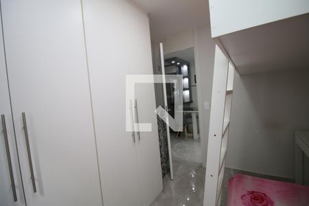 Quarto 1 de apartamento para alugar com 2 quartos, 44m² em Bonsucesso, Rio de Janeiro