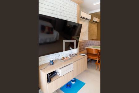 Sala de apartamento à venda com 2 quartos, 60m² em Bela Vista, Osasco