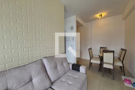 Sala de apartamento para alugar com 3 quartos, 65m² em Del Castilho, Rio de Janeiro