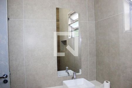 Casa para alugar com 182m², 3 quartos e 2 vagasBanheiro 2