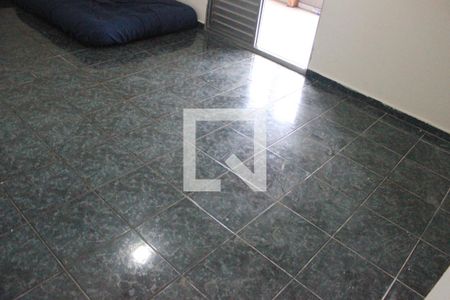 Casa para alugar com 182m², 3 quartos e 2 vagasSuíte