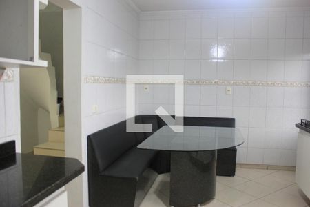 Casa para alugar com 182m², 3 quartos e 2 vagasCozinha